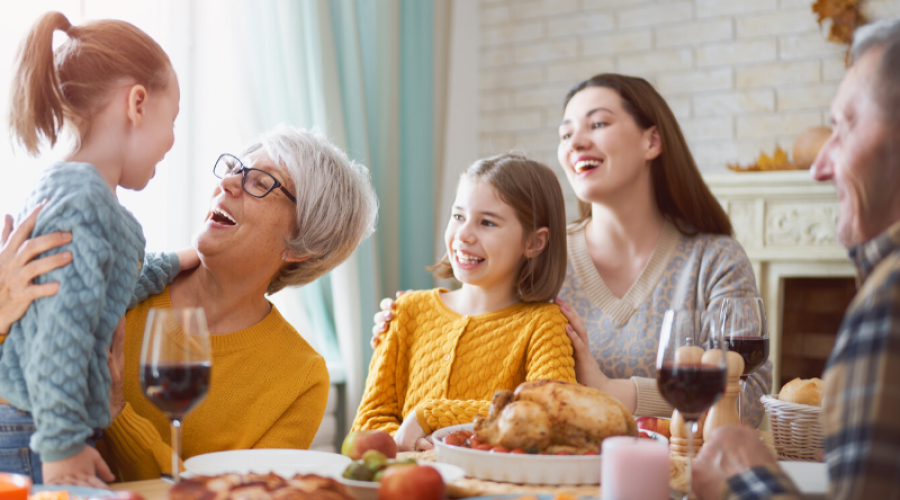 Thanksgiving dinner with children